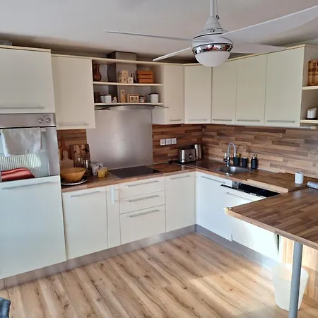 Sipk -free-parking-breakfast-terrace Apartment